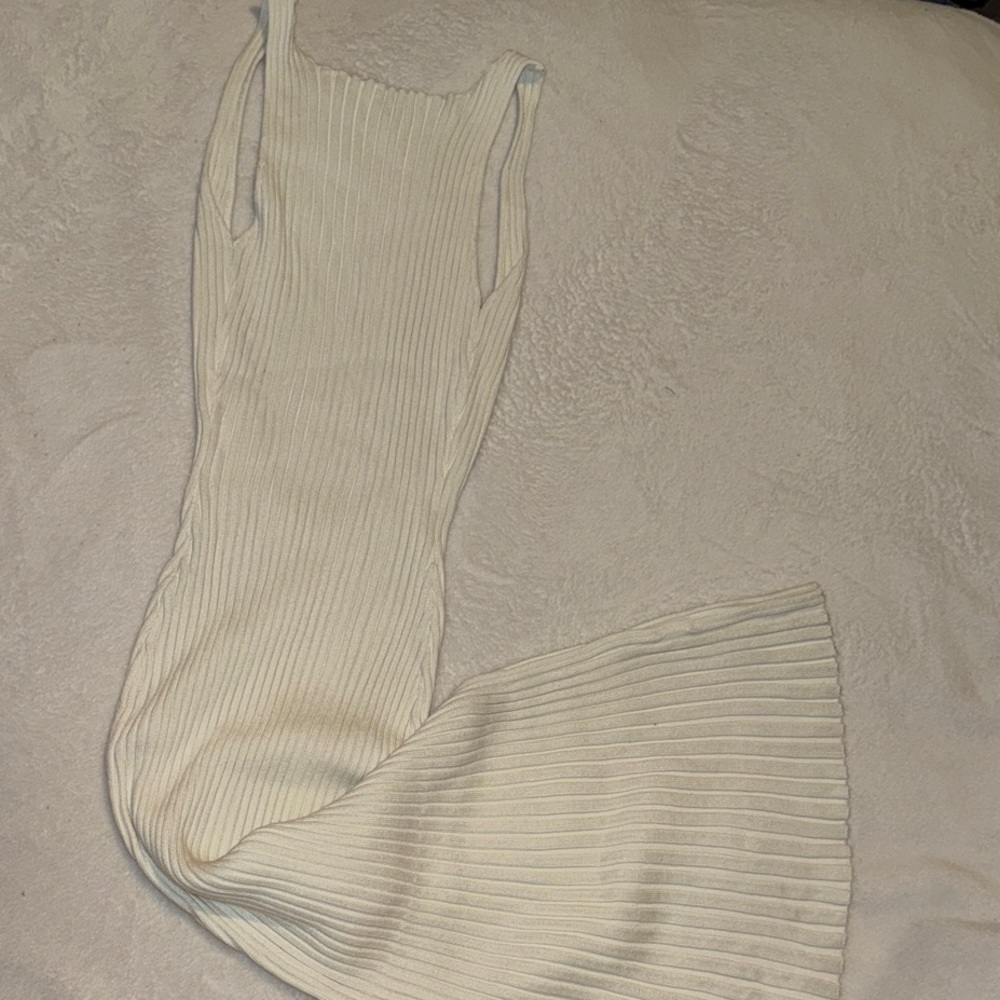 Elegant Cream Ribbed Knit Dress